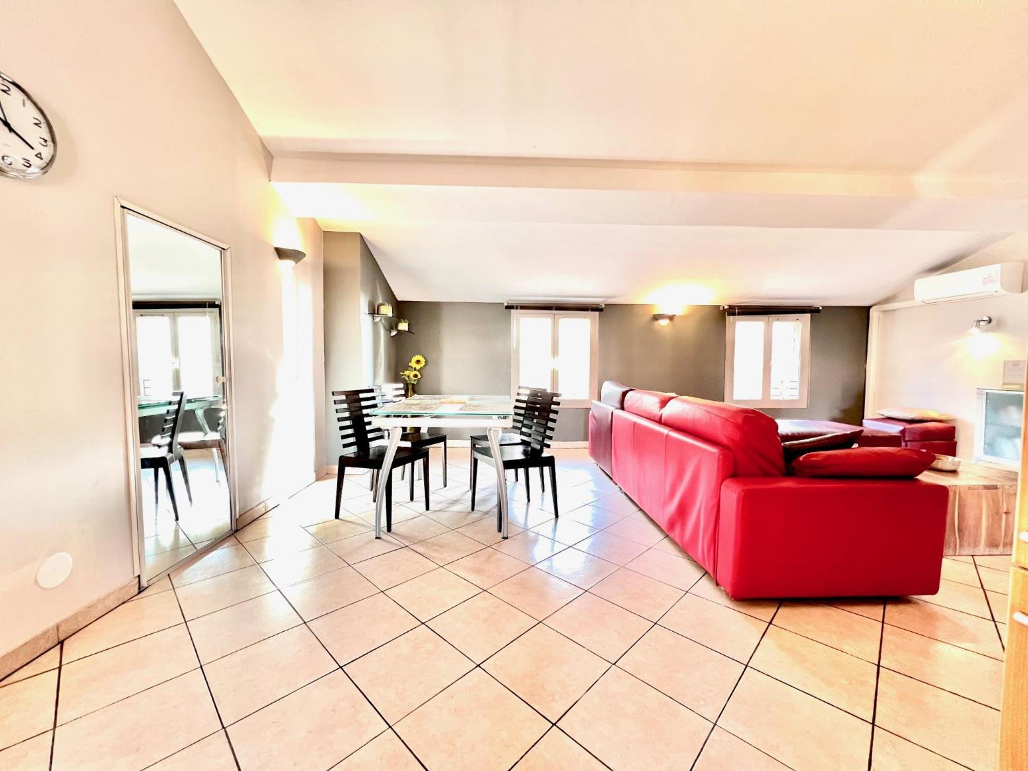 Cc Ot La Maison De Paule Old Town Promenade Des A Apartment Ница Екстериор снимка